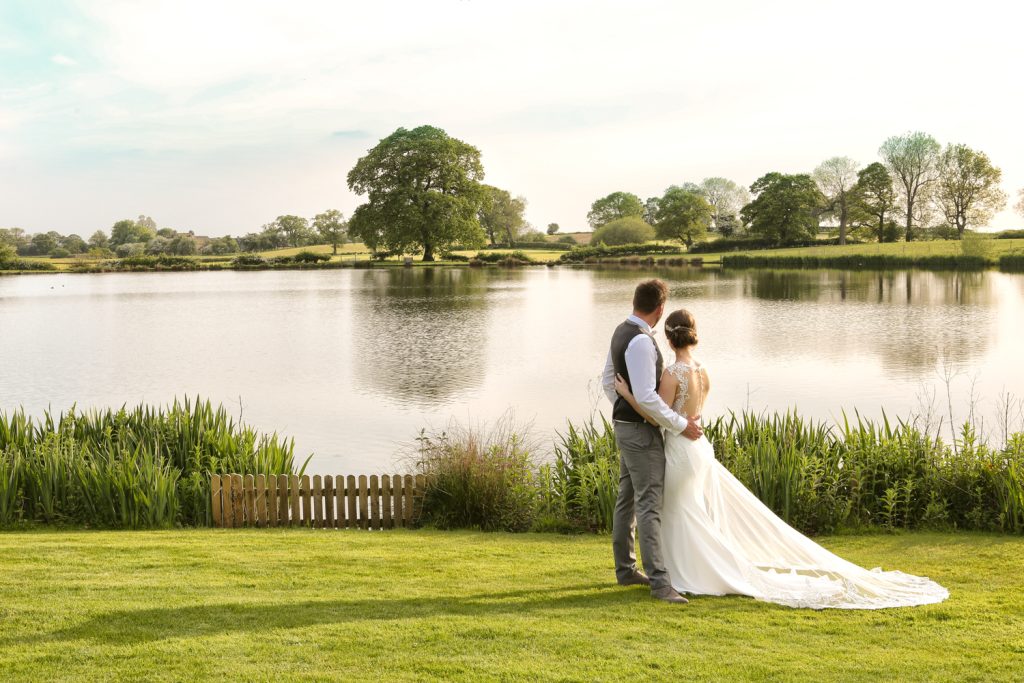 Sandhole Oak Barn wedding